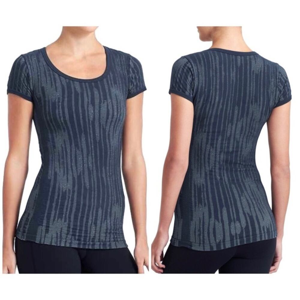 Athleta Ikat Pure Tee Seamless T-Shirt Navy Blue